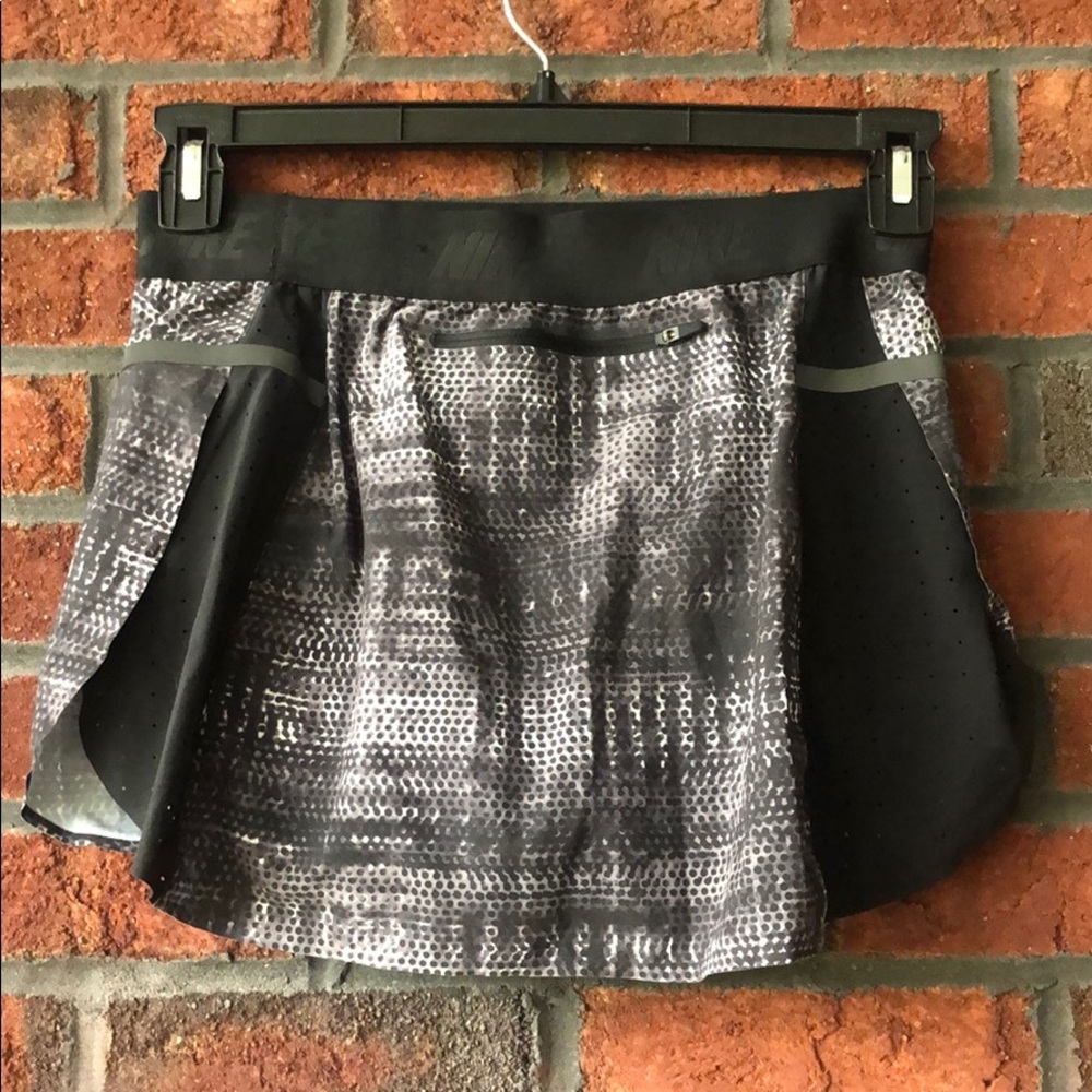🎾NIKE Tennis or Running Skirt/Skort